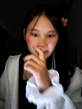 saronla 03 online show from September 26, 2025, 3:27 pm