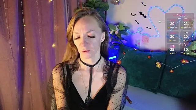 Jesica mooon online show from November 1, 2025, 1:29 am