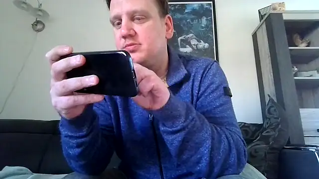 Snapshot of epica40 chatting on May 18, 2026, 5:52 pm epica40 online show from May 18, 2026, 5:52 pm