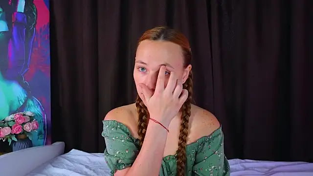 BettyStevenson online show from September 18, 2025, 7:21 am