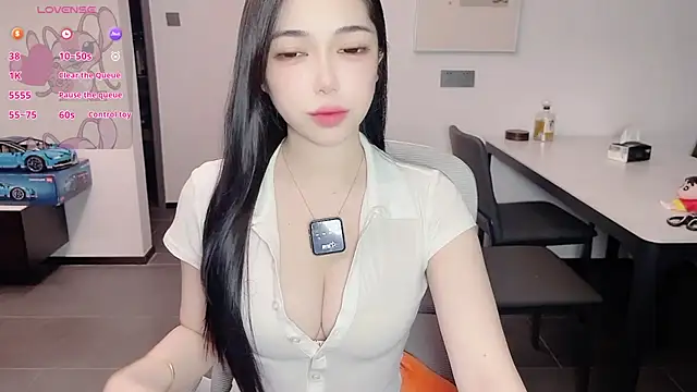 Scarlett-bb online show from October 19, 2025, 8:42 pm