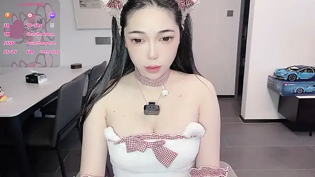 Snapshot of Scarlett-bb chatting on October 29, 2025, 11:17 pm Scarlett-bb online show from October 29, 2025, 11:17 pm