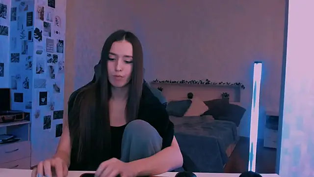 yourrdanceteacher online show from October 26, 2025, 7:42 pm