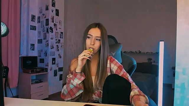 yourrdanceteacher online show from November 27, 2025, 7:38 pm