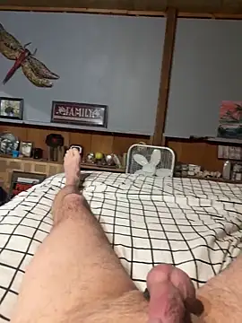 Snapshot of sharemyself chatting on October 29, 2025, 12:35 am sharemyself online show from October 29, 2025, 12:35 am