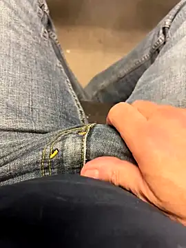 Snapshot of sharemyself chatting on October 30, 2025, 5:02 pm sharemyself online show from October 30, 2025, 5:02 pm