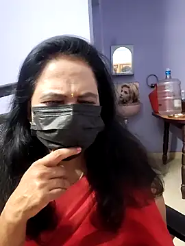 mallu-lover online show from September 17, 2025, 11:06 pm