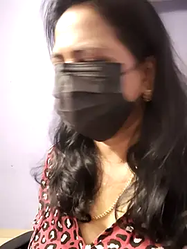 mallu-lover online show from September 20, 2025, 12:33 am