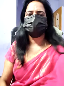 mallu-lover online show from October 1, 2025, 2:28 am