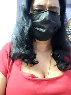 mallu-lover online show from February 11, 2026, 11:54 pm