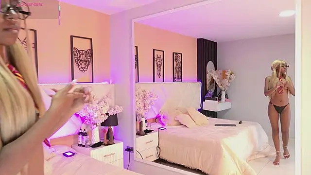 Snapshot of amy_miller1 chatting on October 30, 2025, 7:58 pm amy miller1 online show from October 30, 2025, 7:58 pm