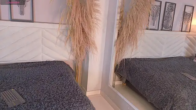 Snapshot of amy_miller1 chatting on November 25, 2025, 8:20 pm amy miller1 online show from November 25, 2025, 8:20 pm