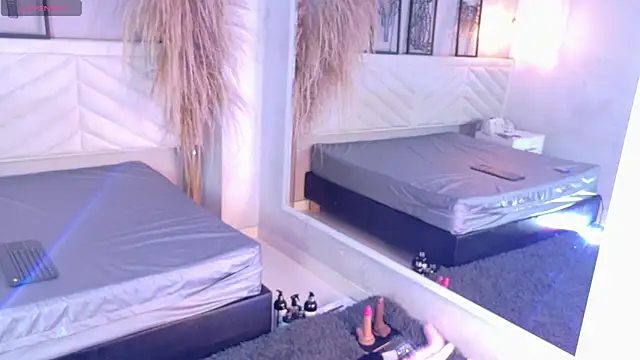 Snapshot of amy_miller1 chatting on November 26, 2025, 8:10 pm amy miller1 online show from November 26, 2025, 8:10 pm