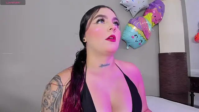 melody blossom  online show from November 9, 2025, 3:38 am