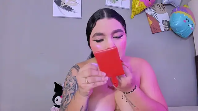 melody blossom  online show from November 11, 2025, 7:58 pm