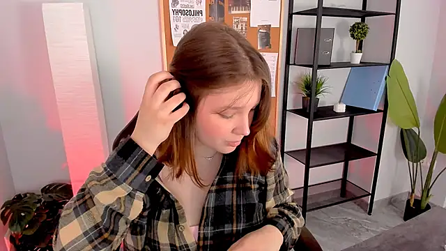 Snapshot of JaneByrd chatting on April 30, 2026, 2:45 pm JaneByrd online show from April 30, 2026, 2:45 pm