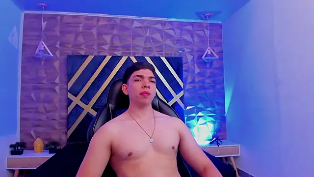 Eryonbradley online show from March 12, 2026, 12:17 am