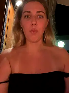 louiseberkeley online show from January 9, 2026, 10:40 am