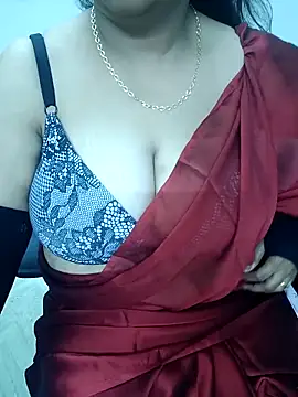 Snapshot of Bhabhiji1 chatting on April 21, 2026, 2:23 pm Bhabhiji1 online show from April 21, 2026, 2:23 pm