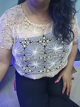 Snapshot of Bhabhiji1 chatting on May 31, 2026, 6:09 pm Bhabhiji1 online show from May 31, 2026, 6:09 pm