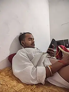 yashuuuu021 online show from April 13, 2026, 7:08 pm