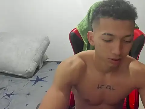 Snapshot of JuanchiT66 chatting on December 18, 2025, 6:41 am JuanchiT66 online show from December 18, 2025, 6:41 am