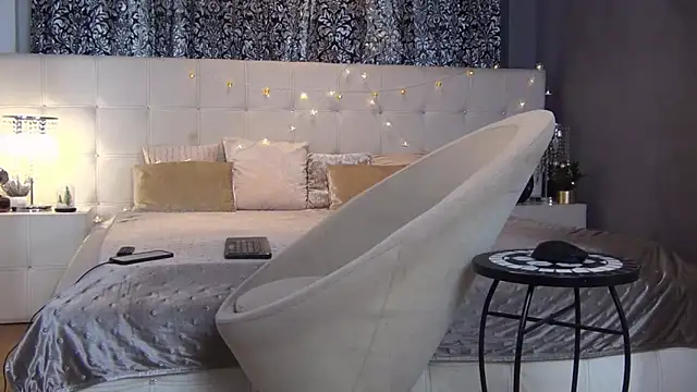 Snapshot of LadyValeriaXO chatting on December 20, 2025, 12:23 pm LadyValeriaXO online show from December 20, 2025, 12:23 pm