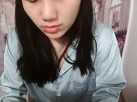 Linda-24 online show from February 8, 2026, 12:03 am