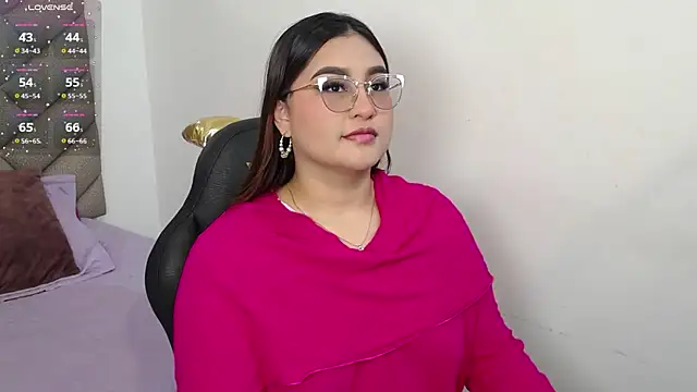 Snapshot of heluejamil chatting on October 23, 2025, 7:56 pm heluejamil online show from October 23, 2025, 7:56 pm