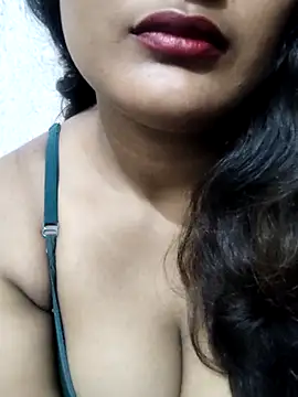 Cute pinkii online show from November 2, 2025, 1:46 pm