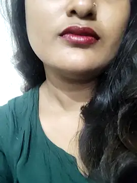 Cute pinkii online show from February 5, 2026, 7:51 pm