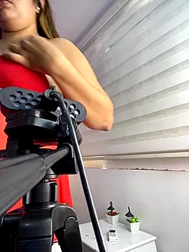 Velveet x online show from December 1, 2025, 6:46 pm