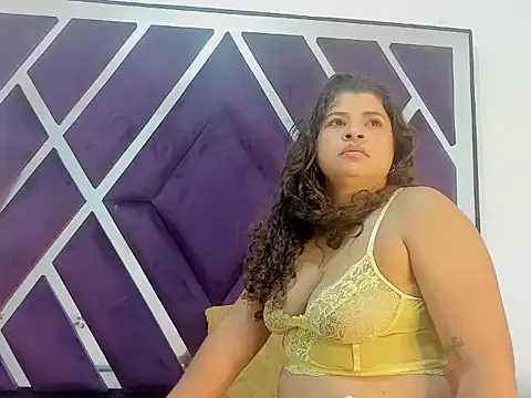 luzenaasm online show from September 21, 2025, 6:04 am