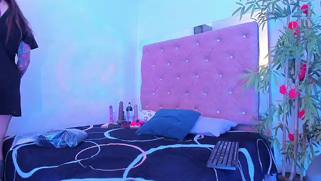 JulianaCarter online show from February 27, 2026, 7:36 pm