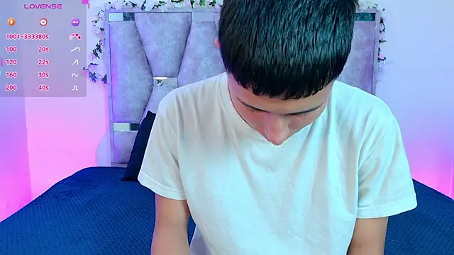 lana and liam  online show from April 10, 2026, 10:20 am