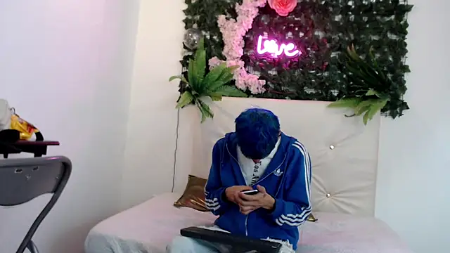 Snapshot of iam_lukas__ chatting on September 25, 2025, 2:04 am iam lukas online show from September 25, 2025, 2:04 am