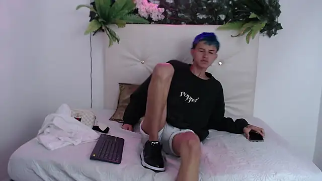 Snapshot of iam_lukas__ chatting on September 26, 2025, 7:34 am iam lukas online show from September 26, 2025, 7:34 am