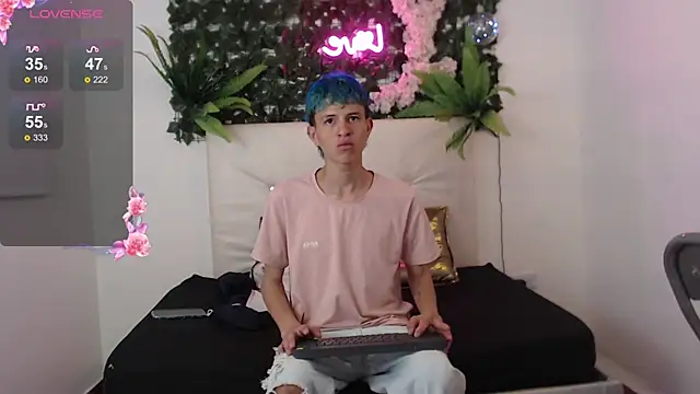 Snapshot of iam_lukas__ chatting on October 2, 2025, 1:56 am iam lukas online show from October 2, 2025, 1:56 am