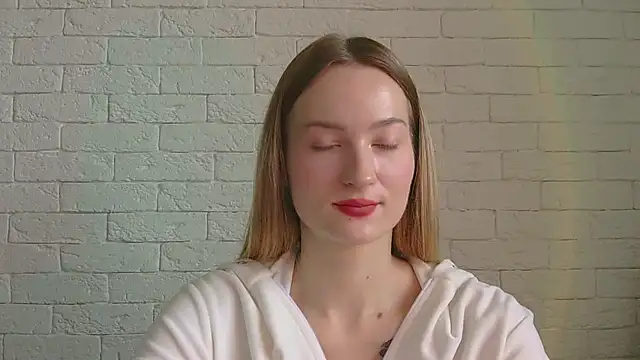 Snapshot of Alice_Sweet_01 chatting on December 18, 2025, 11:38 am Alice Sweet 01 online show from December 18, 2025, 11:38 am