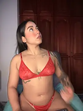 KaditaNavarro online show from November 2, 2025, 5:48 pm