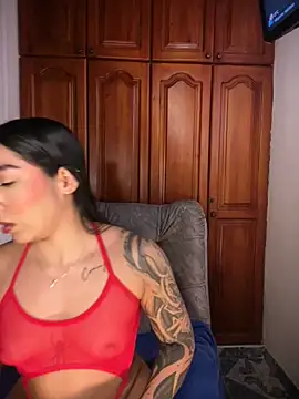 Snapshot of KaditaNavarro chatting on May 21, 2026, 12:28 am KaditaNavarro online show from May 21, 2026, 12:28 am