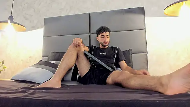 Snapshot of RaphaelDufort chatting on September 8, 2025, 11:48 pm RaphaelDufort online show from September 8, 2025, 11:48 pm