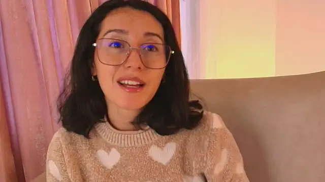 Snapshot of Ginevra_esposito chatting on May 4, 2026, 1:07 pm Ginevra esposito online show from May 4, 2026, 1:07 pm
