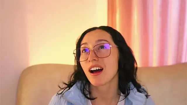 Snapshot of Ginevra_esposito chatting on May 19, 2026, 12:55 pm Ginevra esposito online show from May 19, 2026, 12:55 pm
