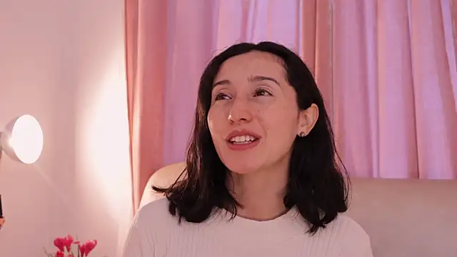 Snapshot of Ginevra_esposito chatting on June 3, 2026, 12:41 pm Ginevra esposito online show from June 3, 2026, 12:41 pm