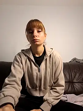 Snapshot of D4ddyslut chatting on December 4, 2025, 1:09 pm D4ddyslut online show from December 4, 2025, 1:09 pm