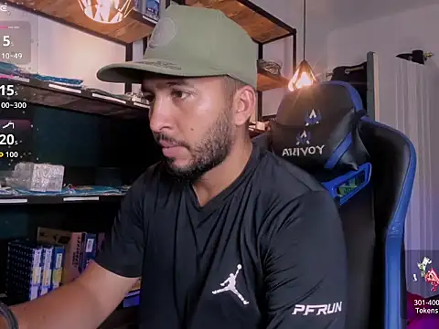 Edahi1386 online show from December 23, 2025, 2:53 am