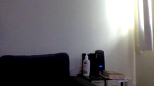 sarah2007 online show from May 27, 2026, 10:51 pm