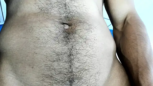 Snapshot of latinhotmuscle chatting on November 17, 2025, 1:55 am latinhotmuscle online show from November 17, 2025, 1:55 am