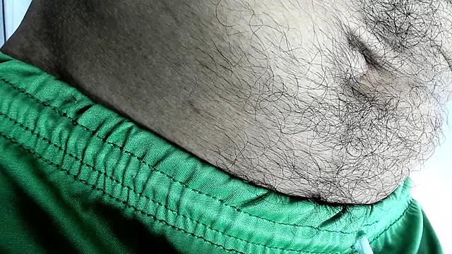 Snapshot of latinhotmuscle chatting on November 25, 2025, 5:18 am latinhotmuscle online show from November 25, 2025, 5:18 am